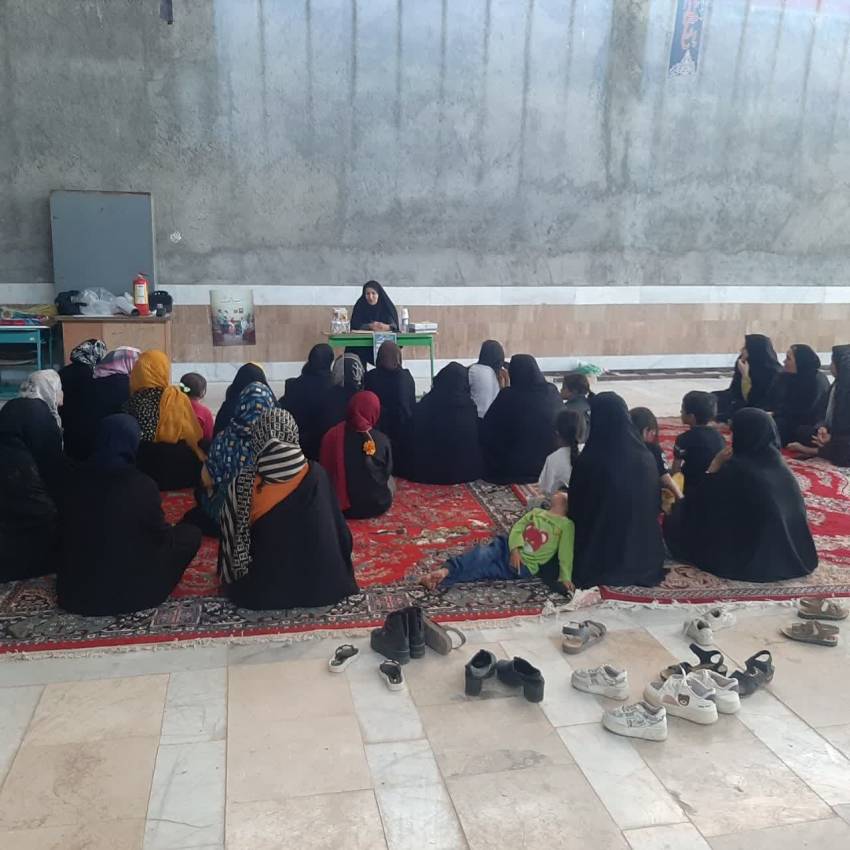 نشست تخصصی ارتباط با فرزندان با محوریت آسیب های اجتماعی