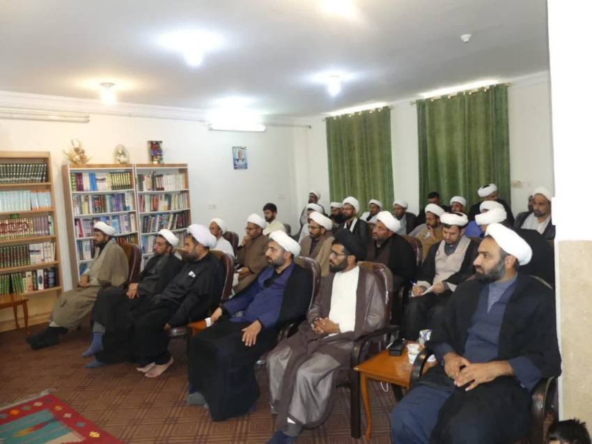 گردهمایی مبلغین شهرستان داراب با محوریت امر به معروف و نهی از منکر